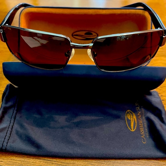 Caribbean Black Sunglasses with Case - Picture 1 of 4